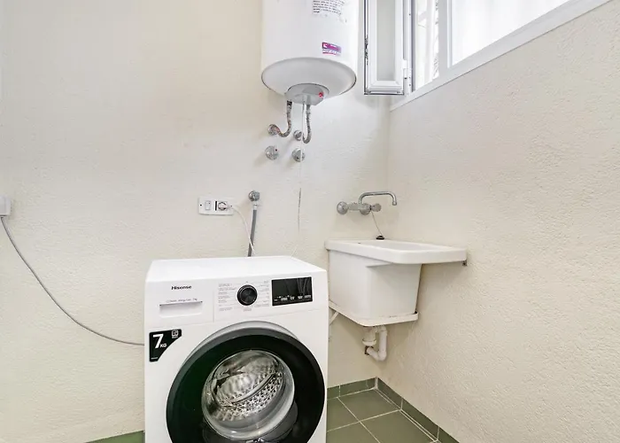 Brisas C1 Дения